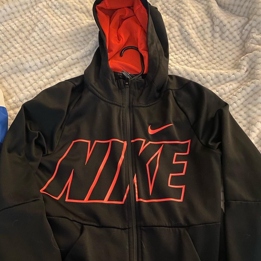 BOYS NIKE JACKET